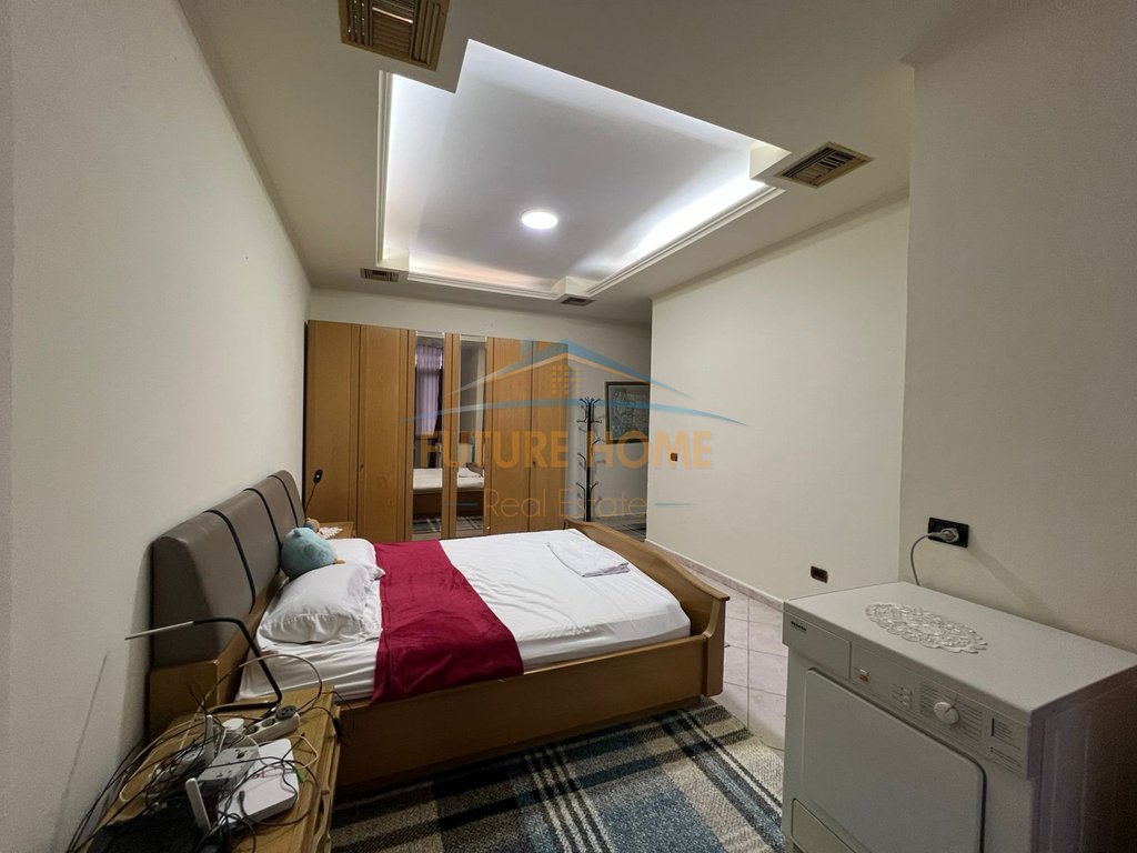 Qera, Apartament 2+1+2 , Zogu i Zi, Tiranë