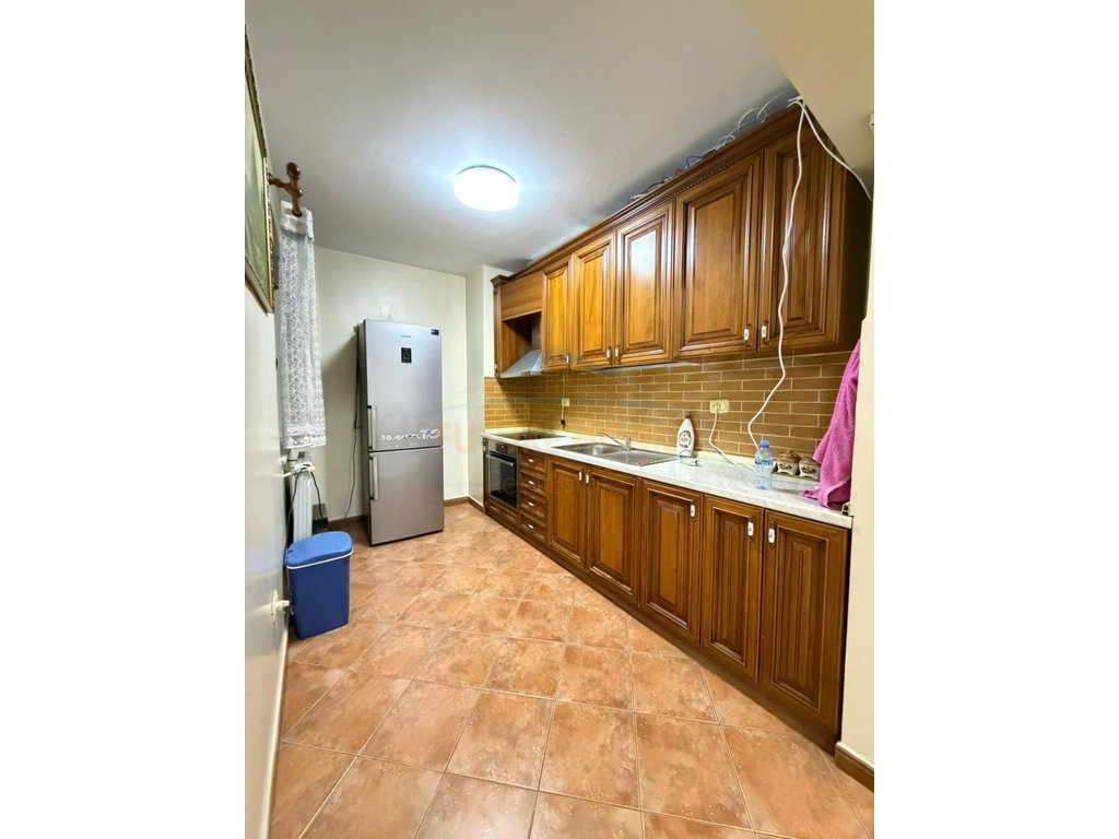 Rent, 2+1 Apartment, Mangalem Complex, Tirana.