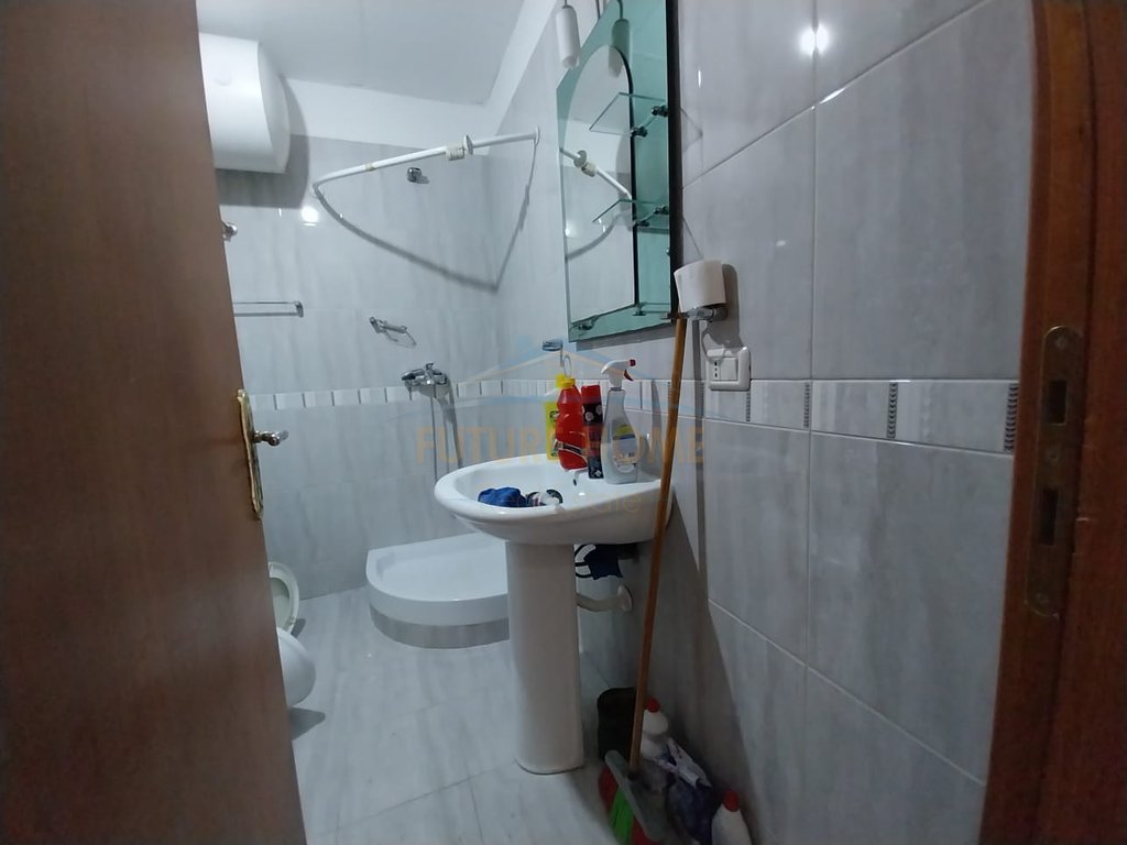For rent, 2+1 Apartment, Pasticeri Nela 6, Tirana.