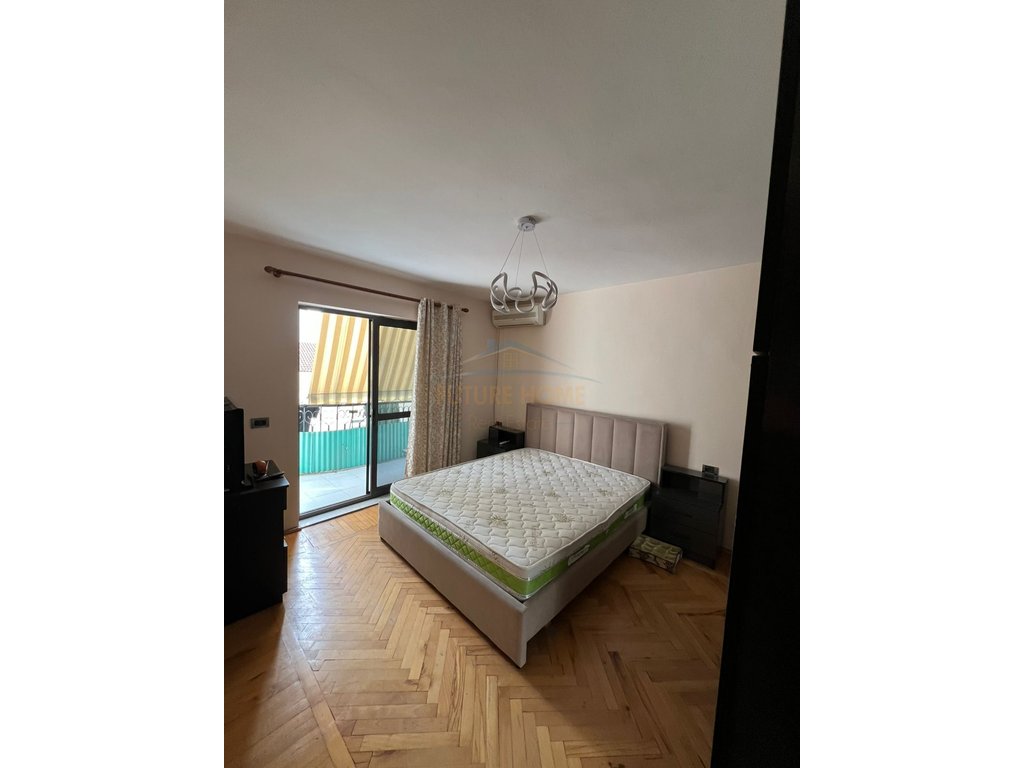 Qera, Apartament 2+1, Pazari i Ri, Tiranë.