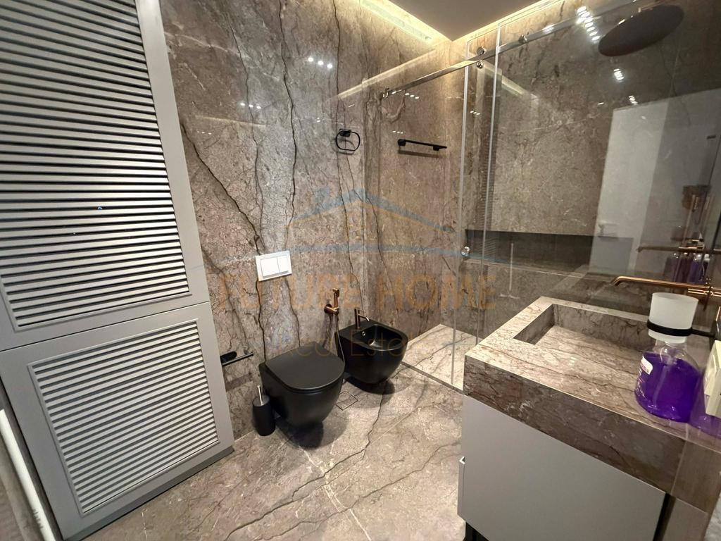 Qera, Apartament 2+1 + Post Parkimi, Golden Tower, Rruga Mine Peza