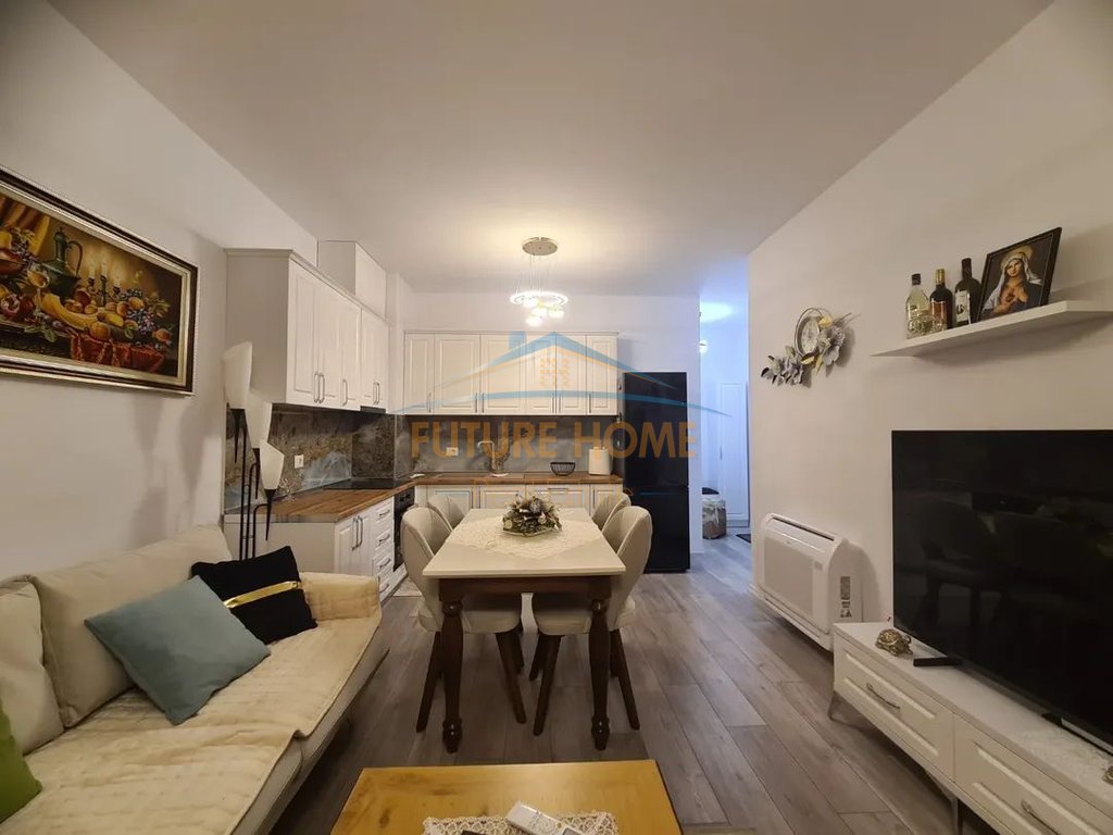 Qera,Apartament 2+1+post parkimi ,Univers City Qtu