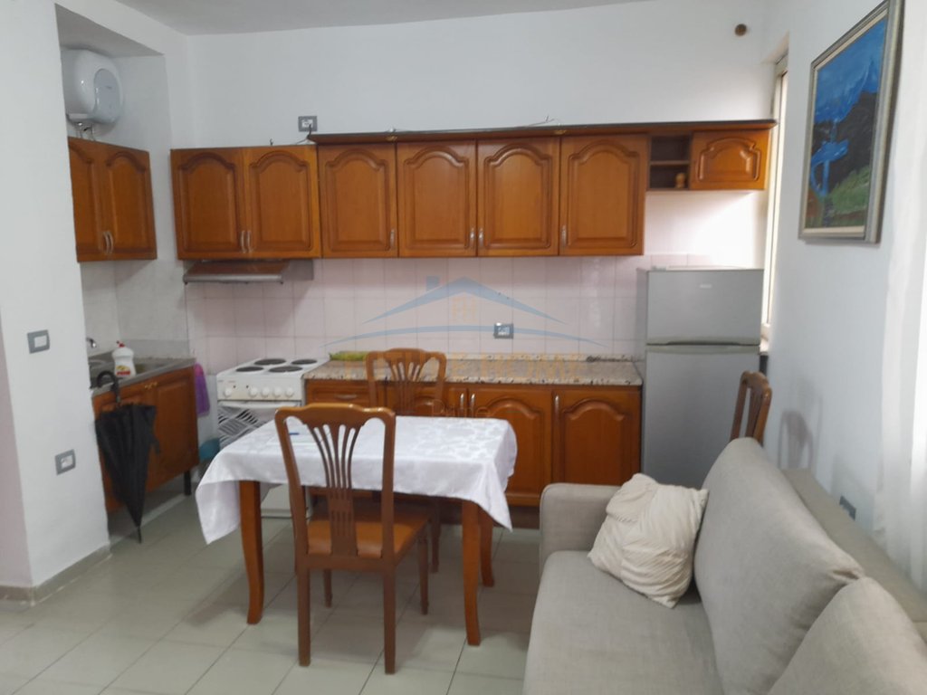 Qera , Apartament 2+1 , Rruga e Durresit , Tirane