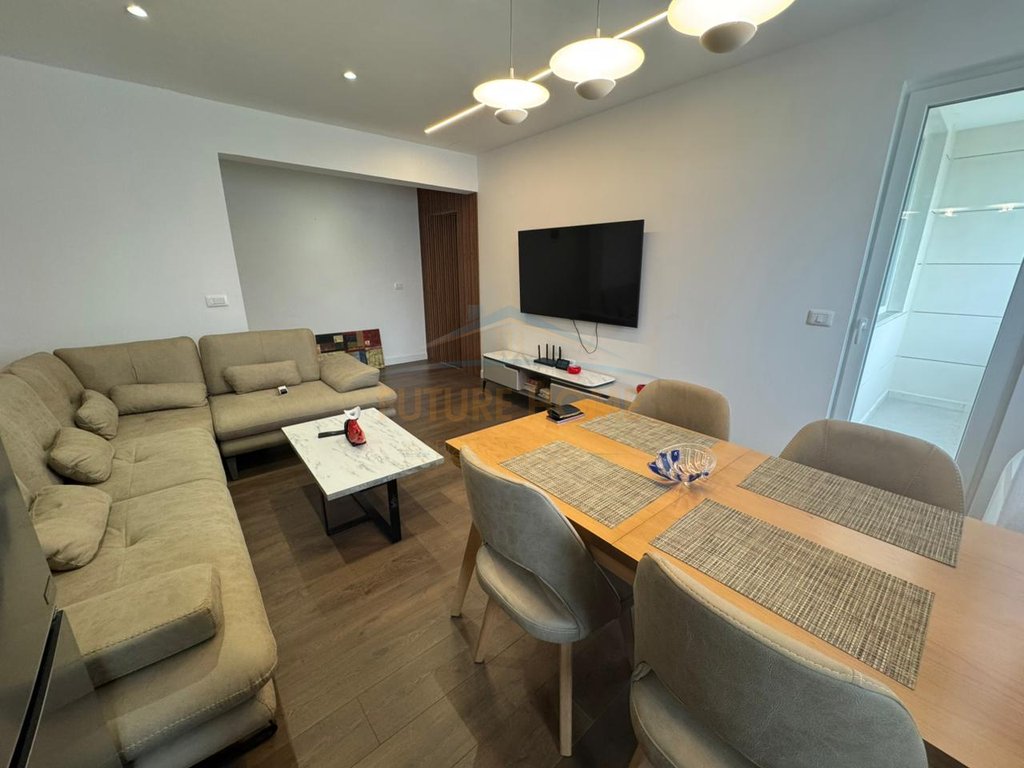 For rent, 2+1 Apartment, Mine Peza Street, Tirana.