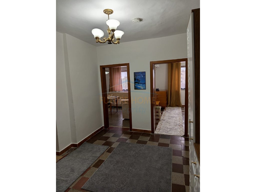 Rent, Apartment 2+1, Qemal Stafa Street, Tirana.