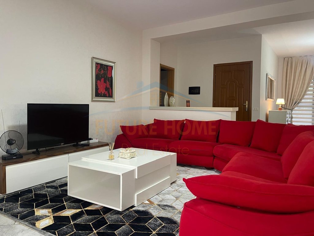 Qera, Apartament 2+1, Shkolla e Kuqe, Tirane