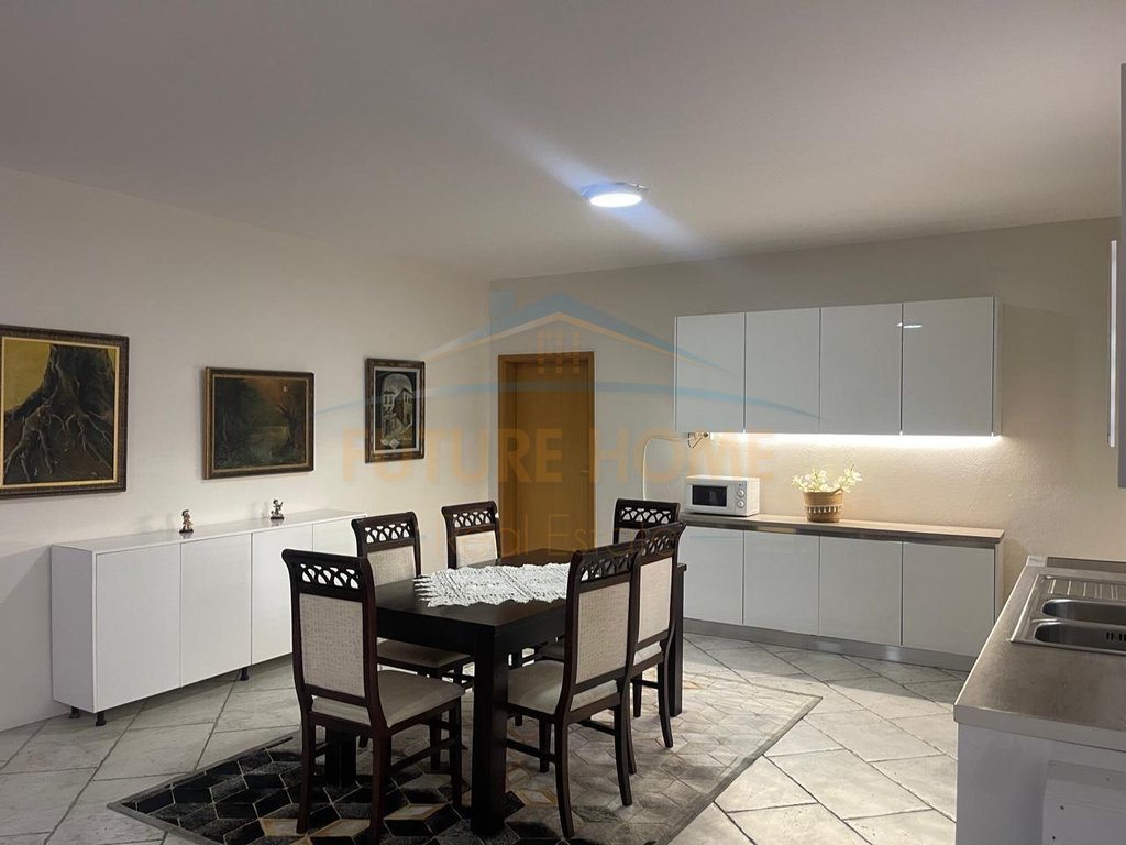 Qera, Apartament 2+1, Shkolla e Kuqe, Tirane