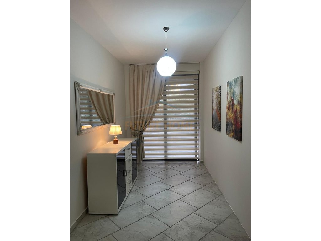 Qera, Apartament 2+1, Shkolla e Kuqe, Tirane