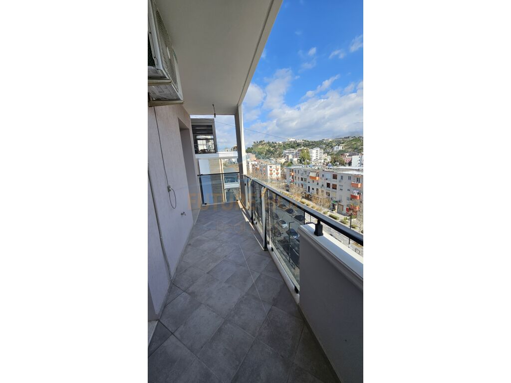 Qera, Apartament 2+1,te Fibank, Skele