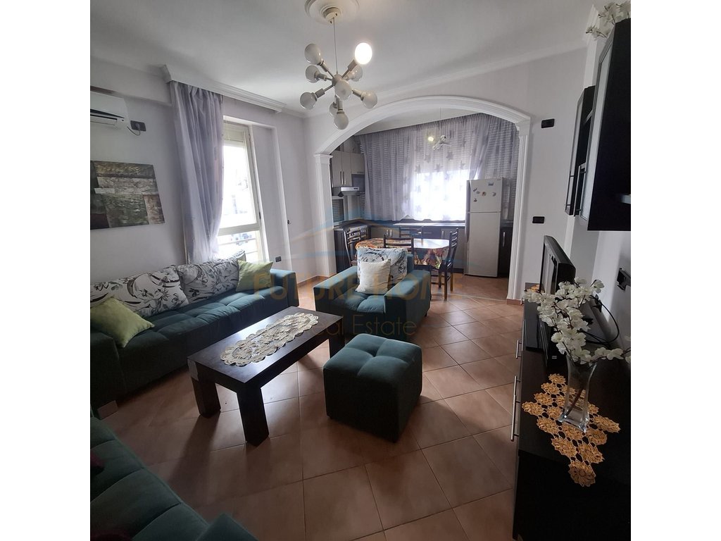 Qera, Apartament 2+1, Vila L, Unaza e Re