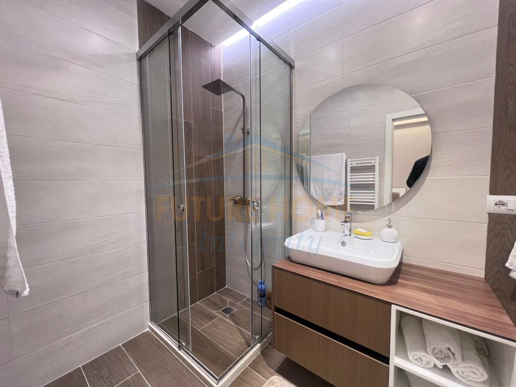 For rent, 3+1+2+2 apartment with parking spaces, Red School, Tirana.