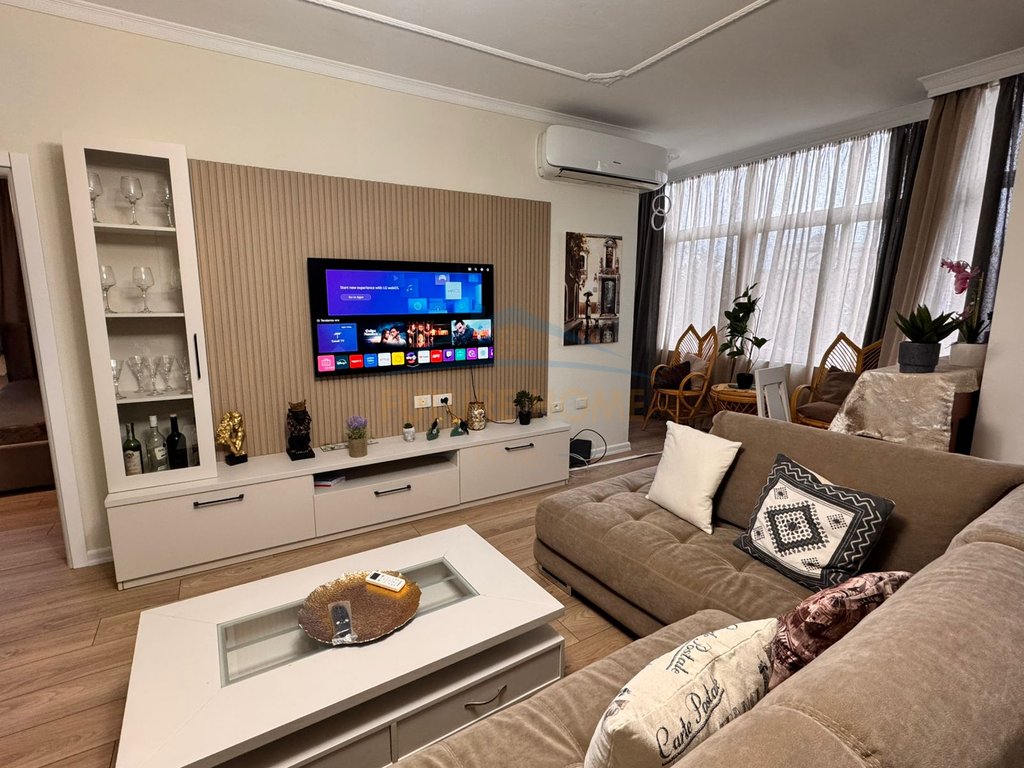Qera , Apartament 3+1+2, Bulevardi B.Curri , Tirane
