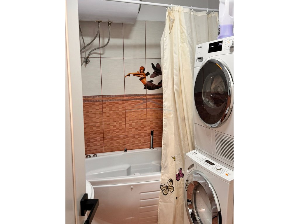 Qera , Apartament 3+1+2, Bulevardi B.Curri , Tirane