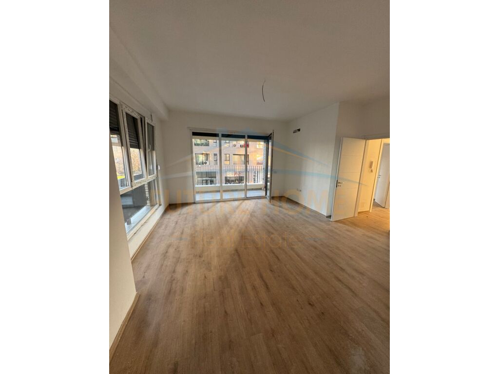 Qera, Apartament 3+1+2 ,Ish Fusha Aviacionit , IBN.