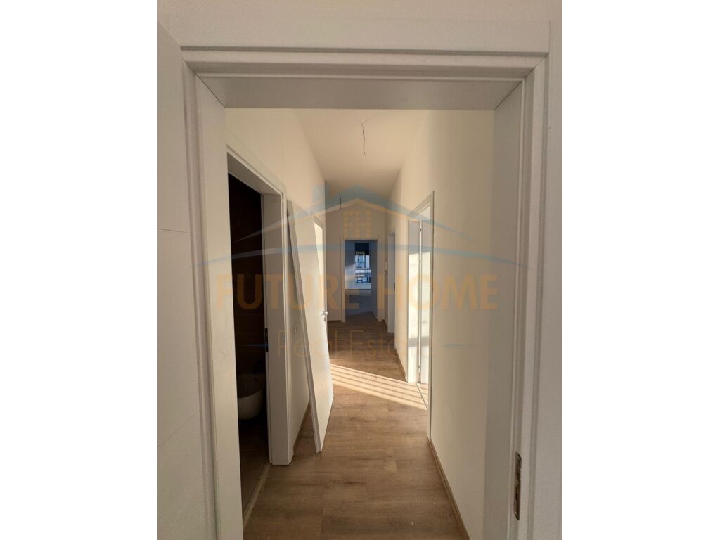 Qera, Apartament 3+1+2 ,Ish Fusha Aviacionit , IBN.