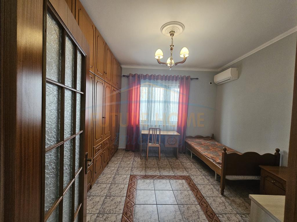 For rent, Apartment 3+1+2, Former Electric Market, Tirana.
