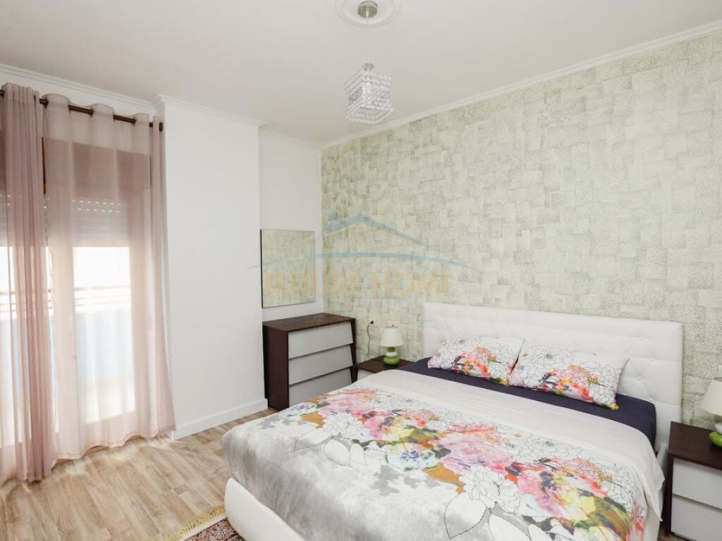 Qera, Apartament 3+1+2, mbrapa 9 Kateshet, Qender.