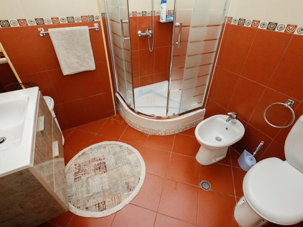 Qera, Apartament 3+1+2, mbrapa 9 Kateshet, Qender.