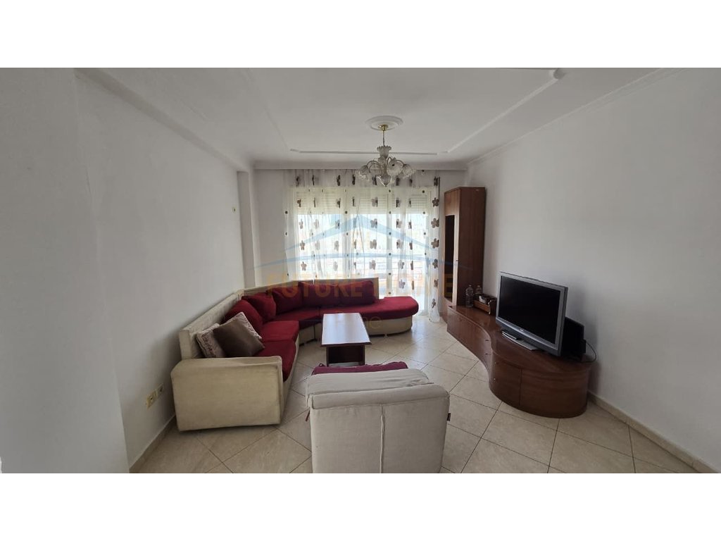 Qera , Apartament 3+1+2 , Misto Mame , Yzberisht