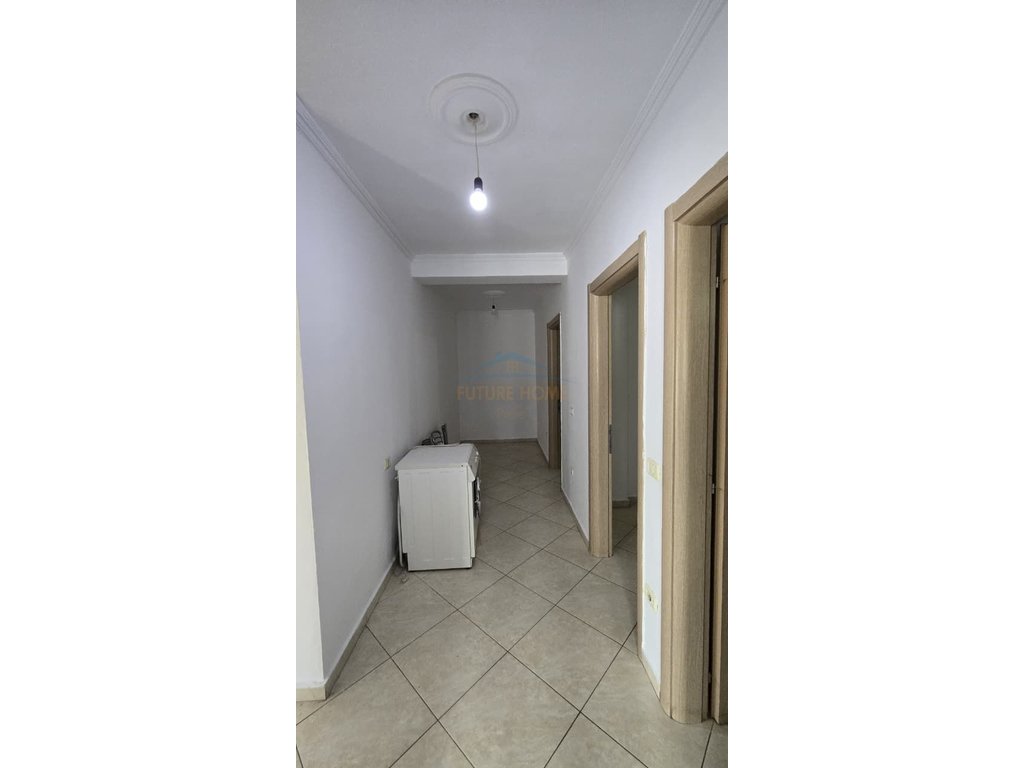 Qera , Apartament 3+1+2 , Misto Mame , Yzberisht