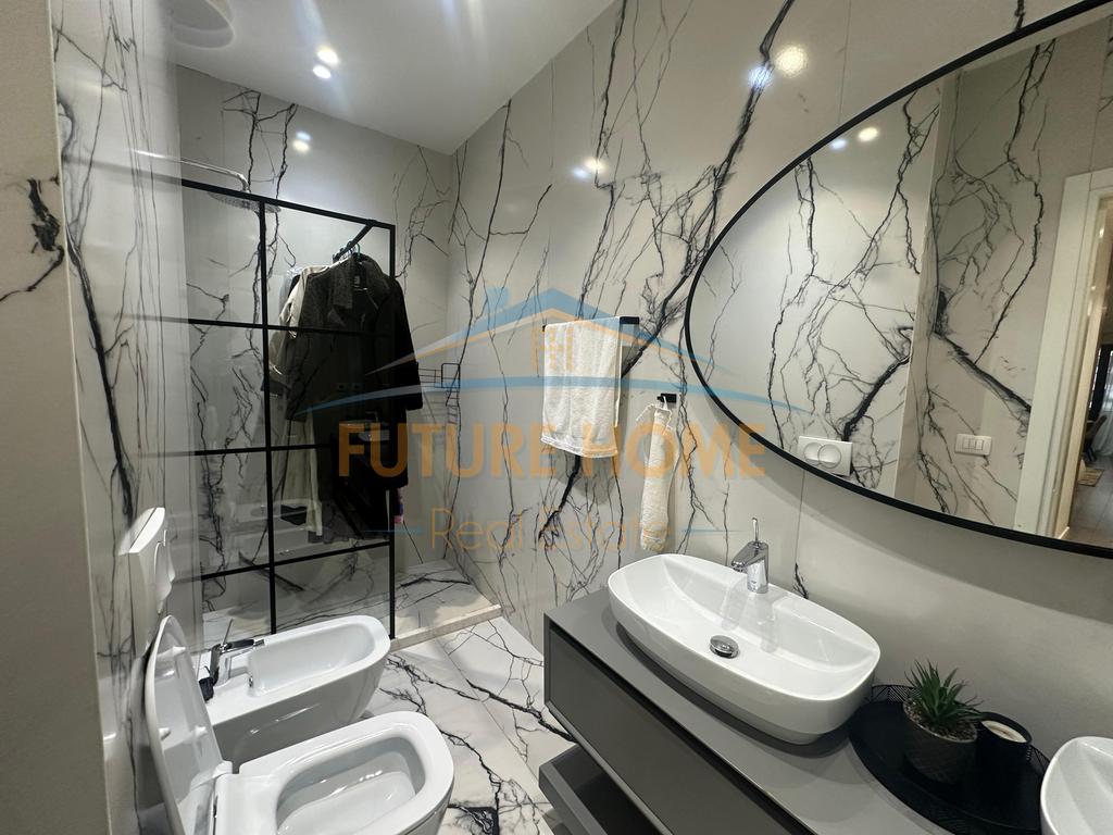 Rent, Apartment 3+1+2+Parking Space, Kosovarëve Street, Tirana