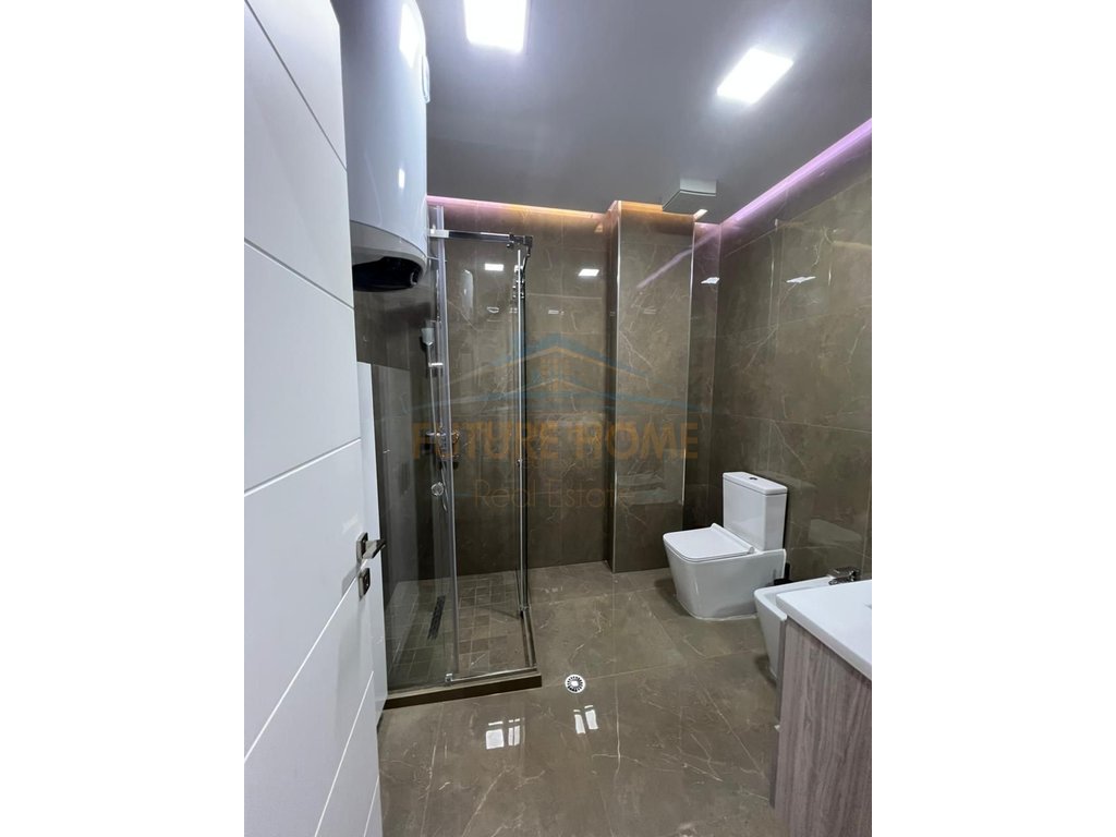 Rent, Apartment 3+1+2 + Parking Space, Bill Clinton Street, Tirana
