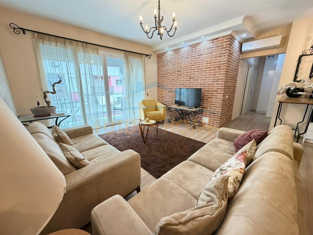 Qera, Apartament 3+1+2, Zogu i Zi, Tirane