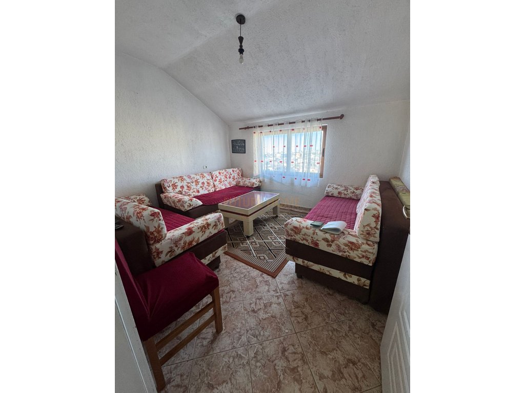 For rent, 3+1 Apartment, Laprake, Tirana.