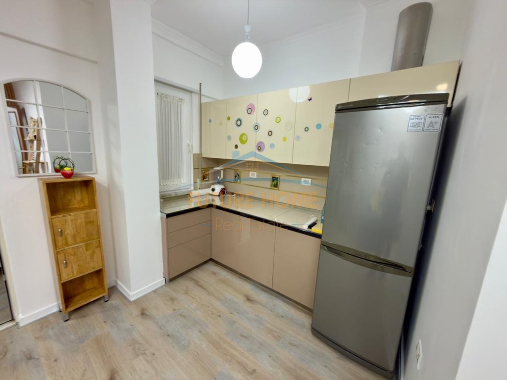 Qera, Apartament 3+1, Liqeni i Thatë, Tiranë.