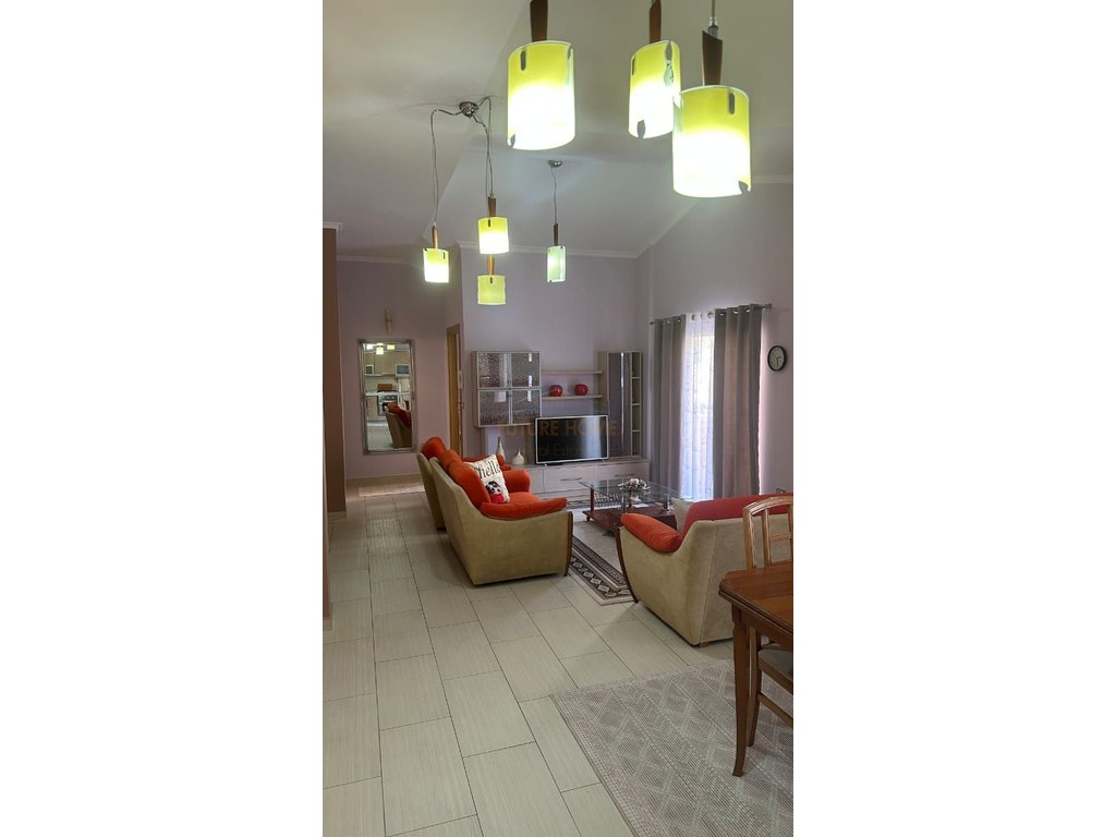 Rent, Apartment 3+1+ Parking Space, Bill Clinton Street, Tirana