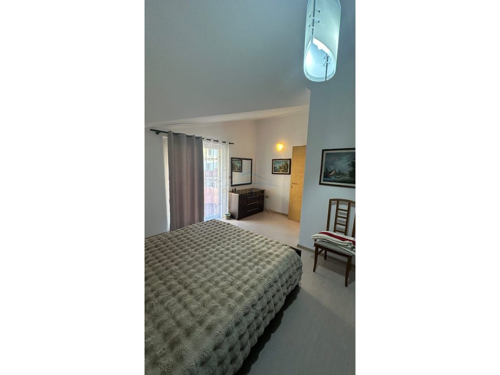 Rent, Apartment 3+1+ Parking Space, Bill Clinton Street, Tirana