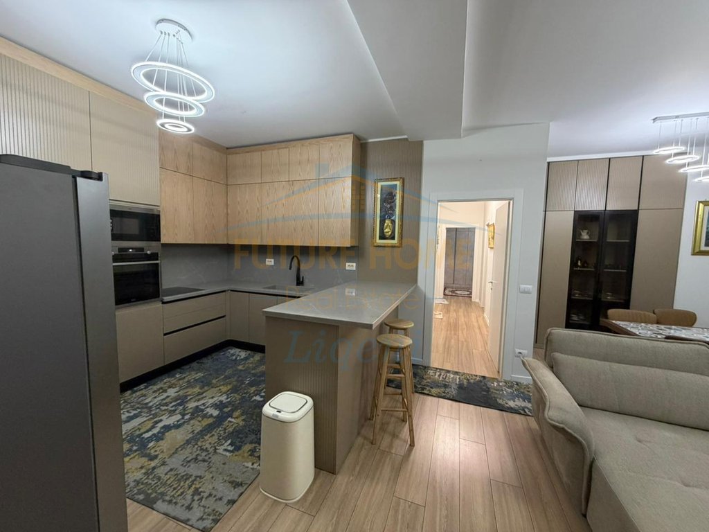 For Rent, 3+1 Apartment + Parking Space, Kavaja Street, Garden Building, Tirana