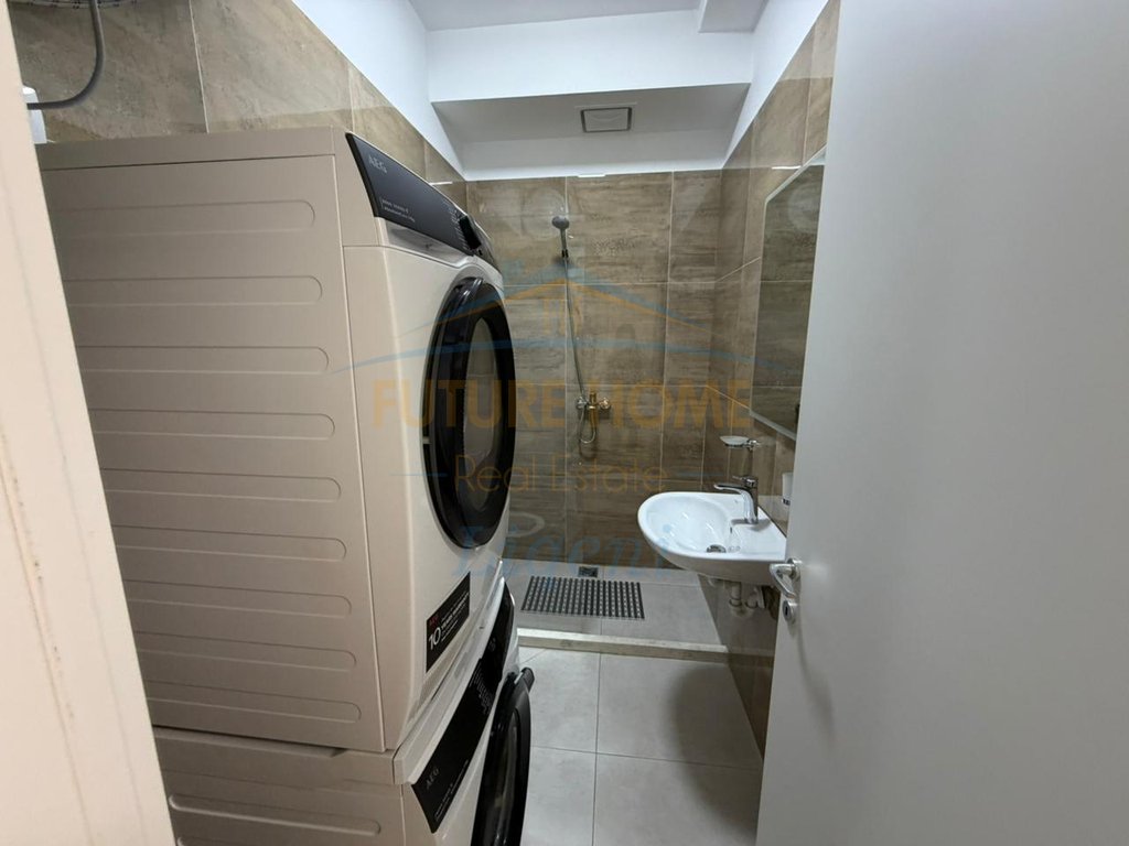 For Rent, 3+1 Apartment + Parking Space, Kavaja Street, Garden Building, Tirana