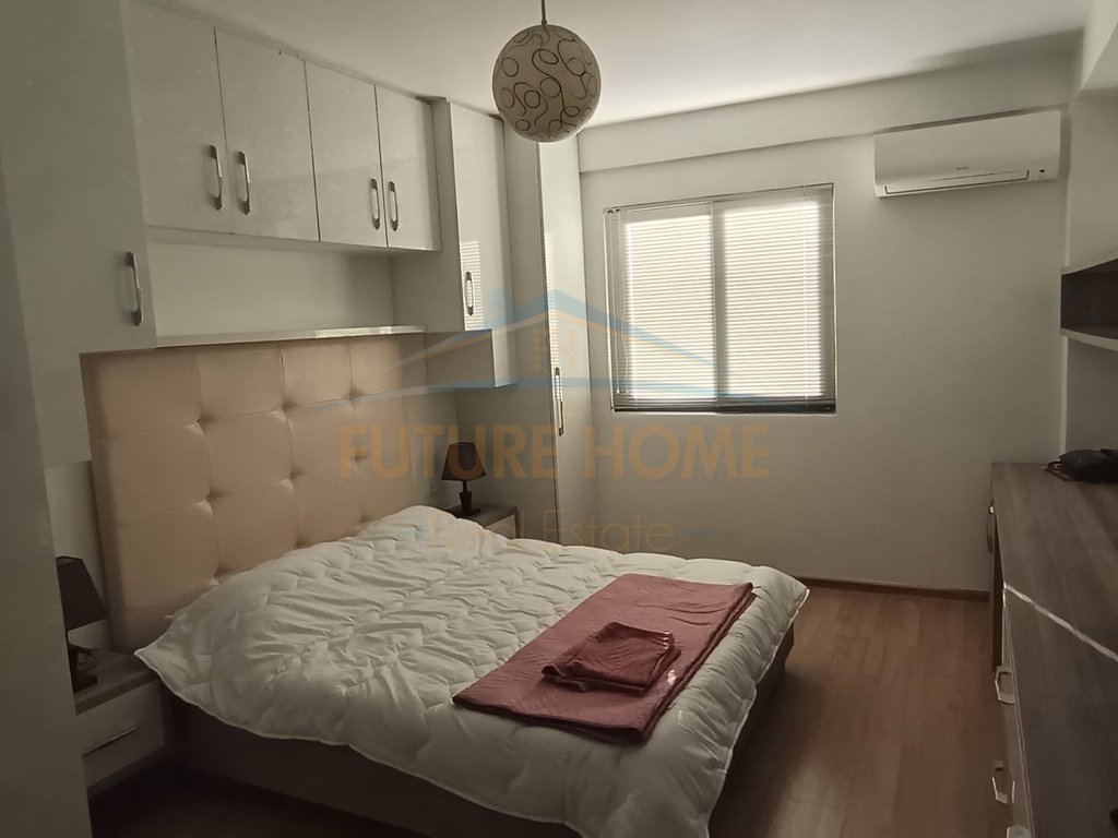 Qera, Apartament 4+1+2 , Rruga Mine Peza, Tiranë