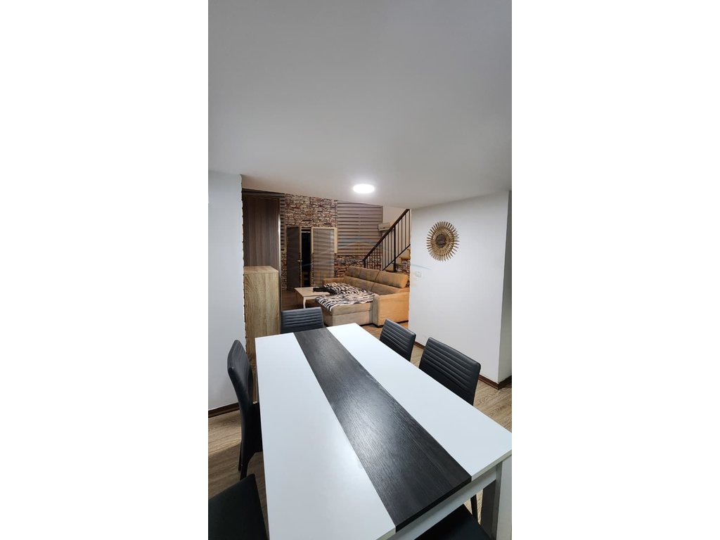 Qera, Duplex 2+1, Fresku , Tiranë.