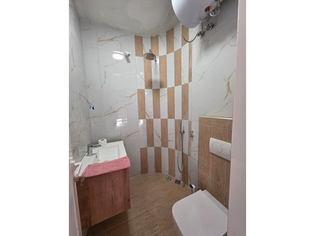 Qera, Duplex 2+1+Post Parkimi, Shkoze, Tirane.