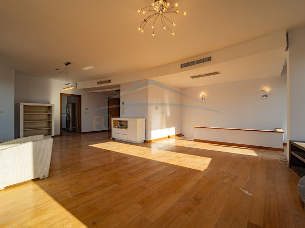 For Rent, Duplex+2 Parking Spots, Elbasani Street