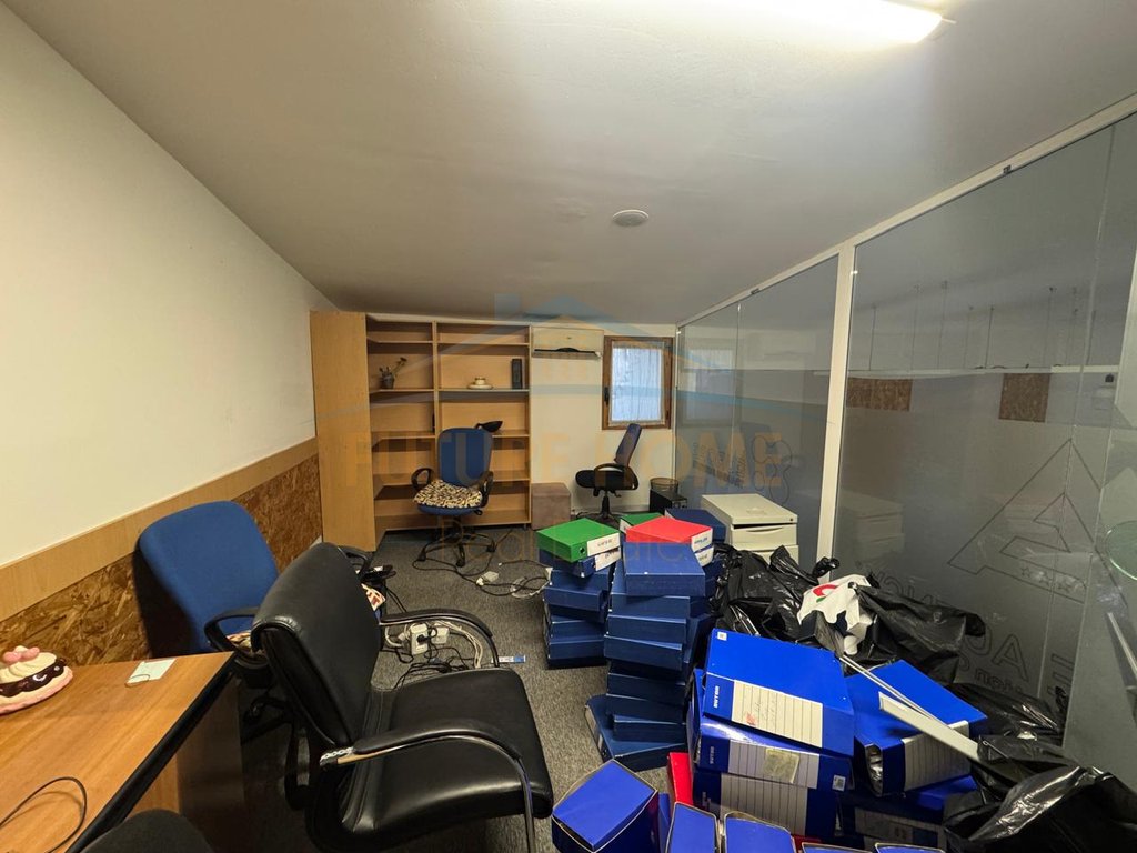 Qera, Duplex për Zyra, Myslym Shyri, Tiranë