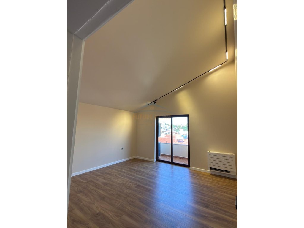 Rent, 3rd Floor of a 3-story Villa at the German Villas