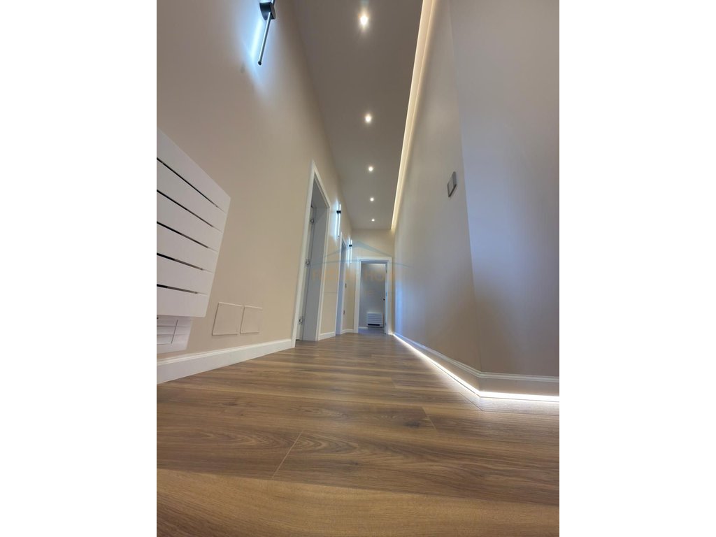 Rent, 3rd Floor of a 3-story Villa at the German Villas