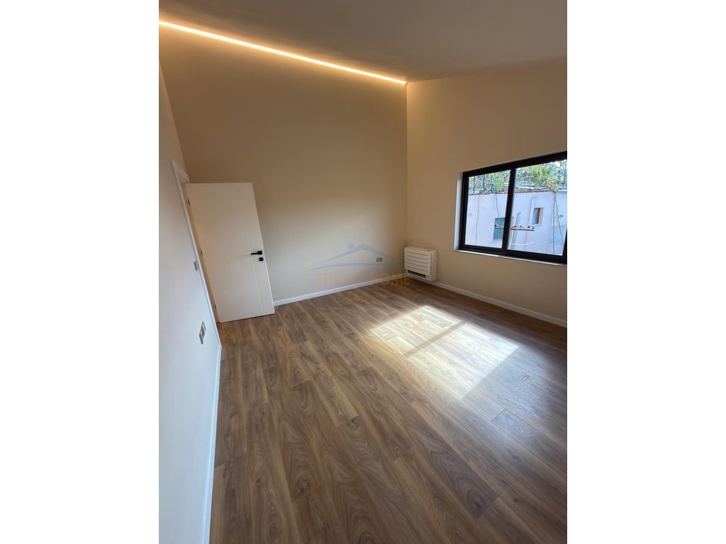 Rent, 3rd Floor of a 3-story Villa at the German Villas