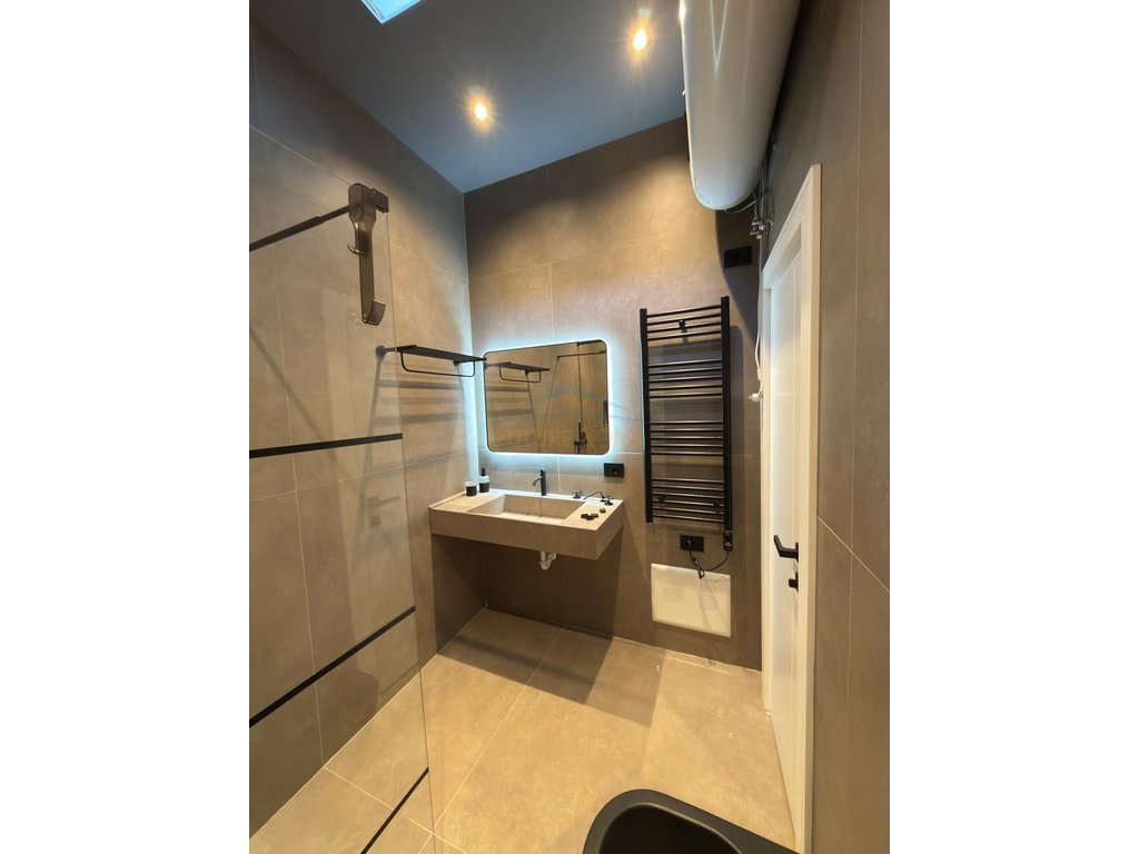 Rent, 3rd Floor of a 3-story Villa at the German Villas