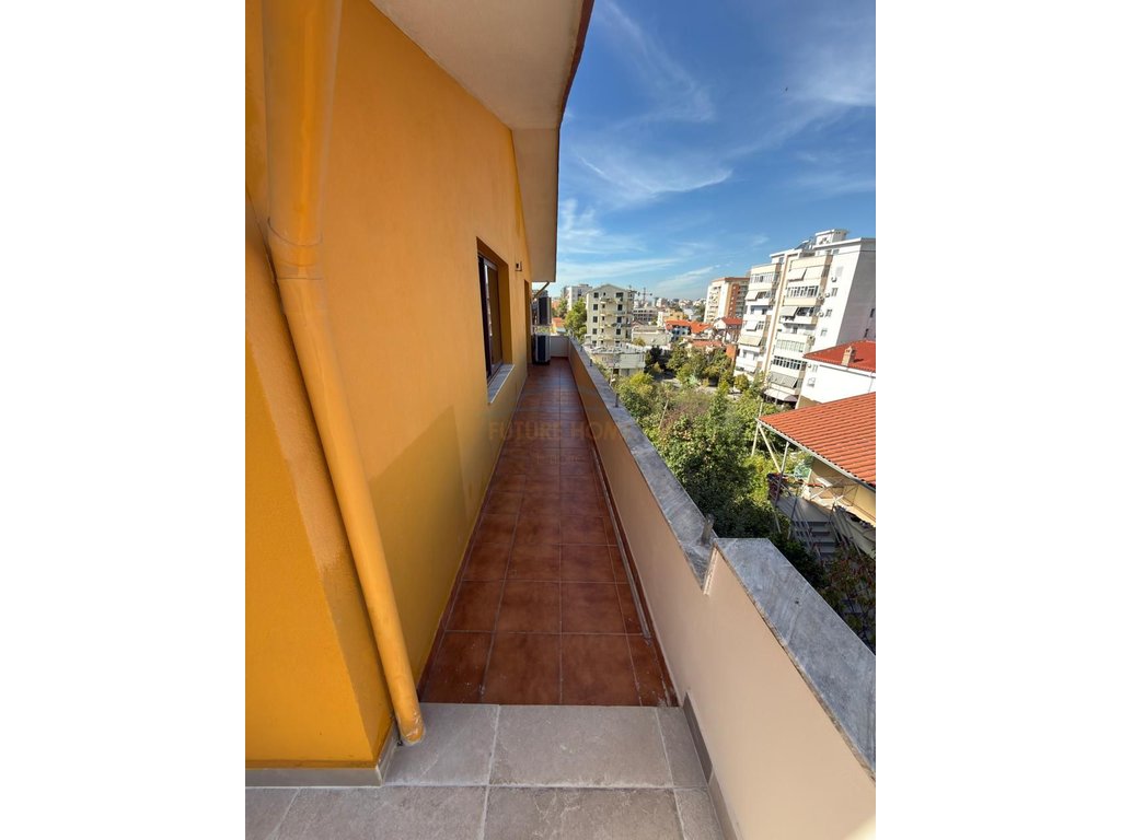 Rent, 3rd Floor of a 3-story Villa at the German Villas