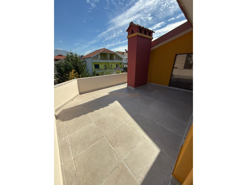 Rent, 3rd Floor of a 3-story Villa at the German Villas