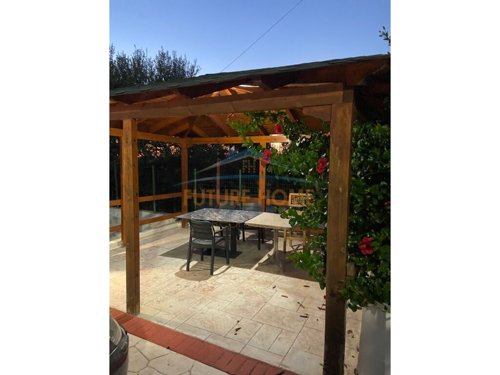 Qera, Shtëpi Private, Fabrika e Tullave,Vlorë