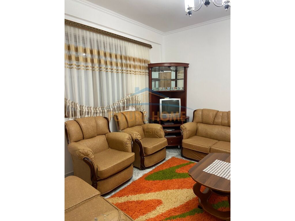 Qera, Shtëpi Private, Fabrika e Tullave,Vlorë