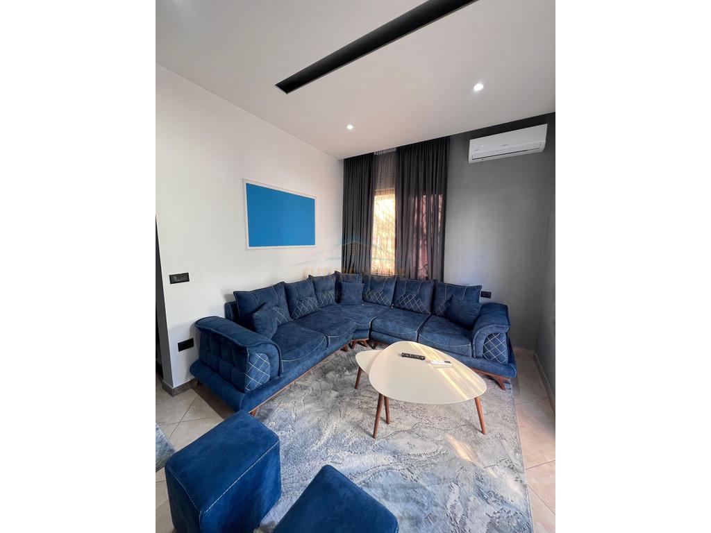 Qera, Shtepi Private, Pajtoni Center,Tirane