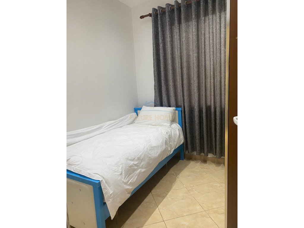 Qera, Shtepi Private, Pajtoni Center,Tirane