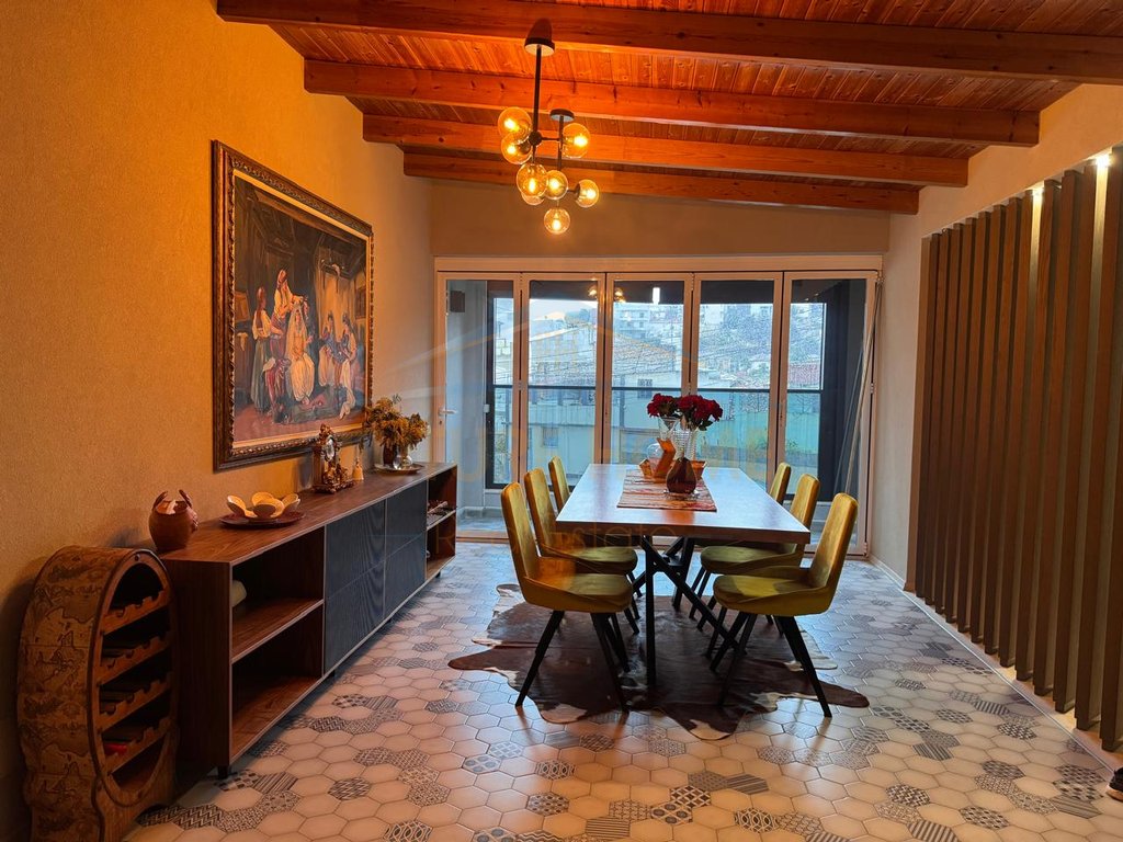Rental, 2-story Villa, Court, Durres