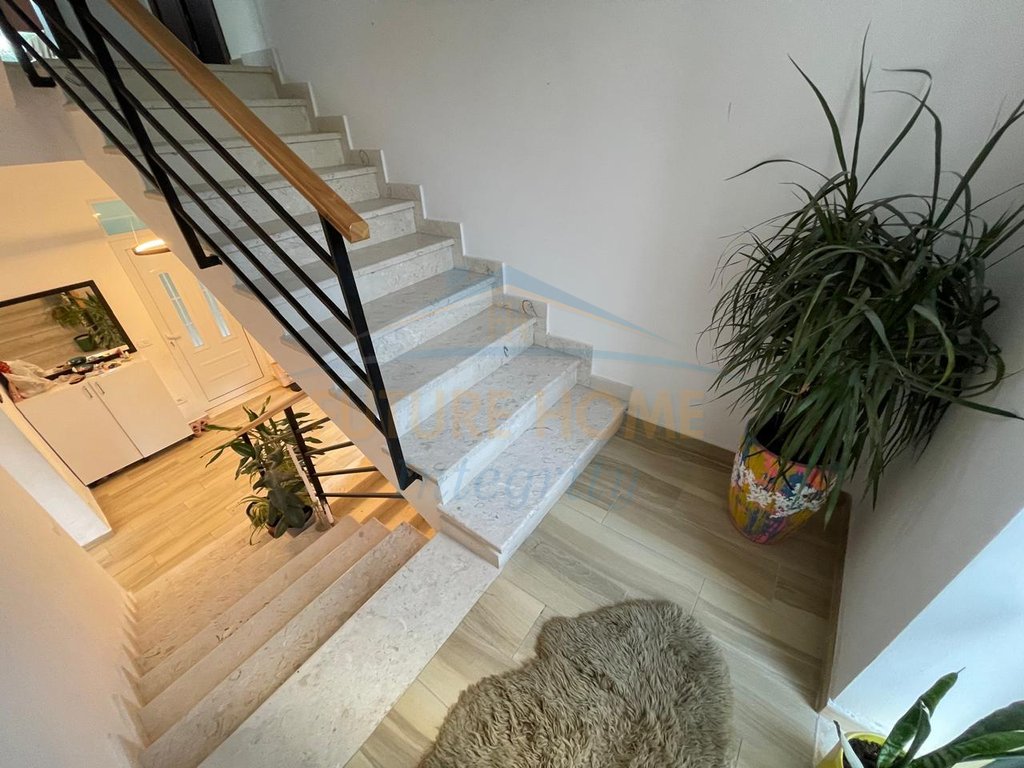 Rent, 2-Storey Villa, Farkë, Tirana.